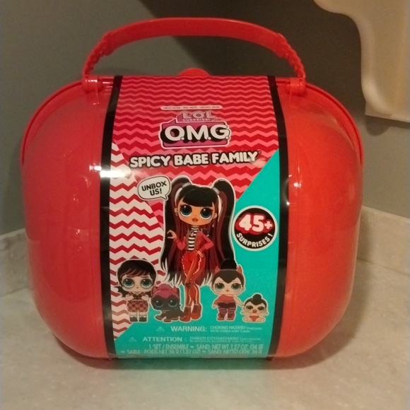 LOL OMG Spicy Babe Family - Picture 1 of 4